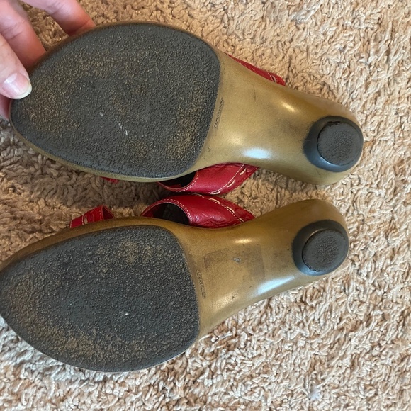 Italian Leather - Picture 3 of 3